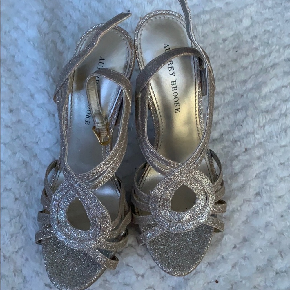 Prom shoes